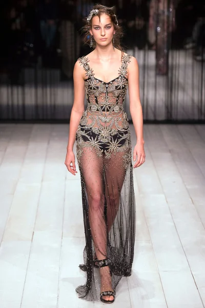 Look 37